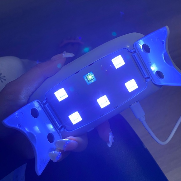 Pink LED UV Nail Lamp - Picture 4 of 4